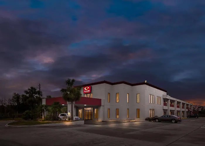 Motel: Econo Lodge Inn & Suites Channelview - Houston East